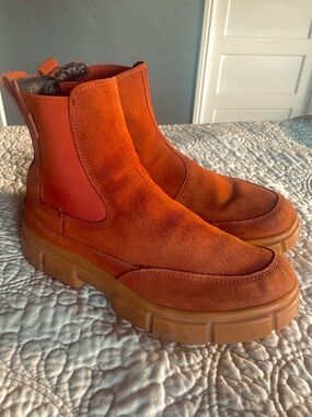 Sorel Explorer STRT Chelsea Boots Women 9 Rust Suede Lug Sole Waterproof
